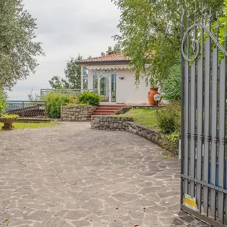 Villa Castlegrace Garda - Italian Homing